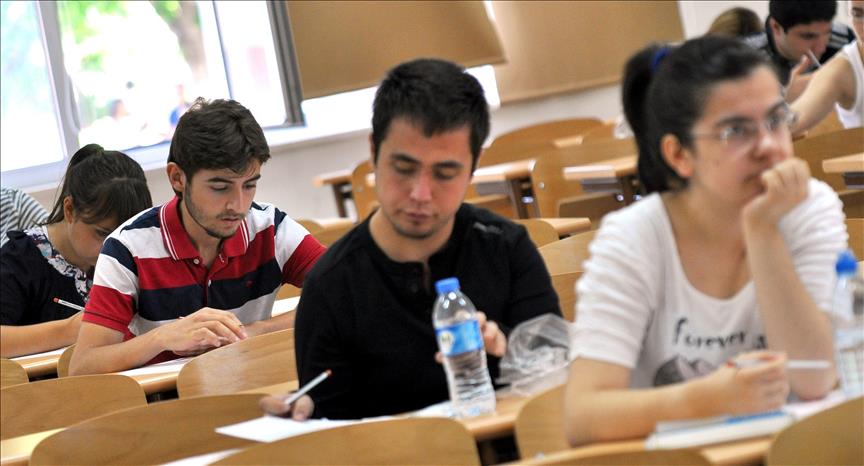 EXCLUSIVE - Turkish high school graduates decide on career fields