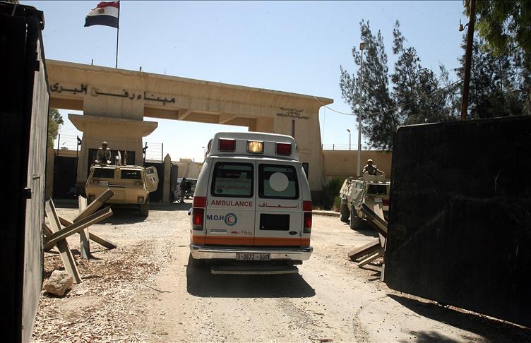 Egypt to allow medical convoy into embattled Gaza