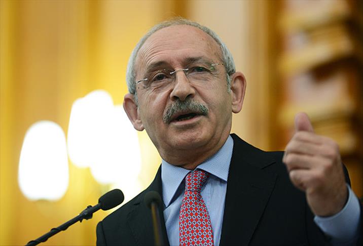 Kılıçdaroğlu İhsanoğlu'na 9 bin lira bağışta bulundu