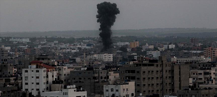 İsrail Gazze'ye yeniden saldırdı