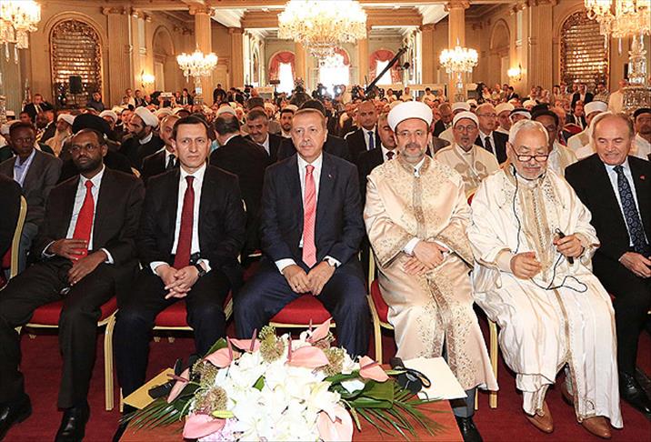 İslam alimleri İstanbul'da buluştu
