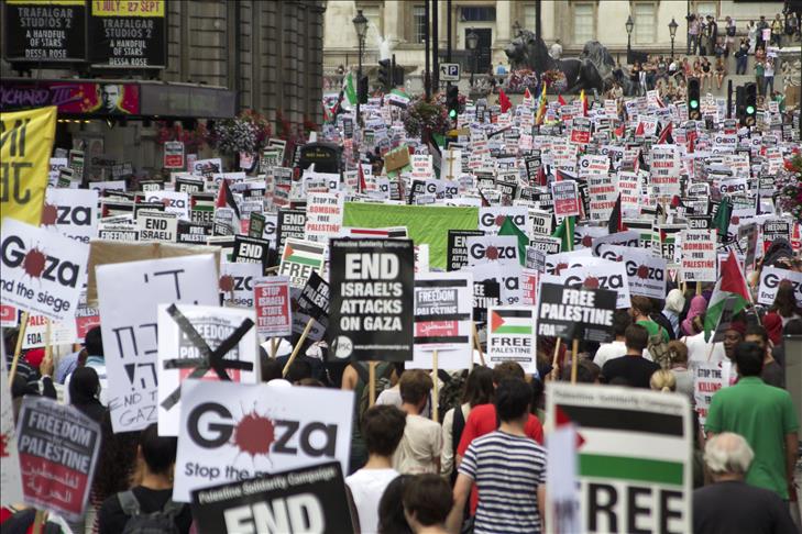 100,000 people march in London in support of Palestine