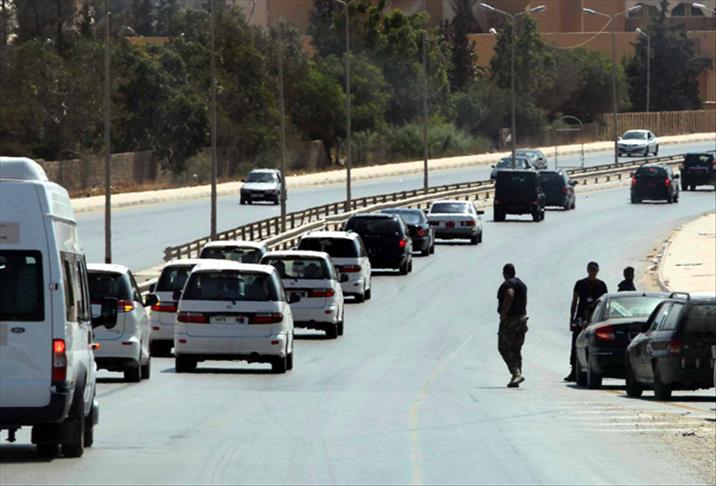 Libya'da İngiliz diplomatların konvoyuna saldırı düzenlendi