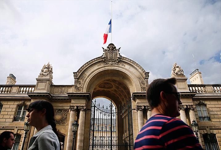 Fransa'da üç günlük ulusal yas başladı