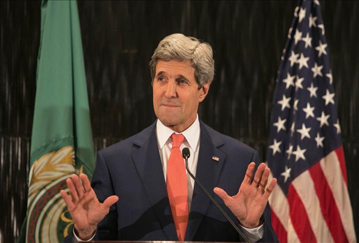 Kerry brushes aside Israeli criticism