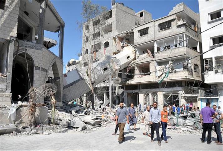 İsrail okul ve camileri bombaladı