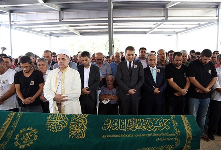 Sanatçı Göğebakan'ın cenazesi toprağa verildi