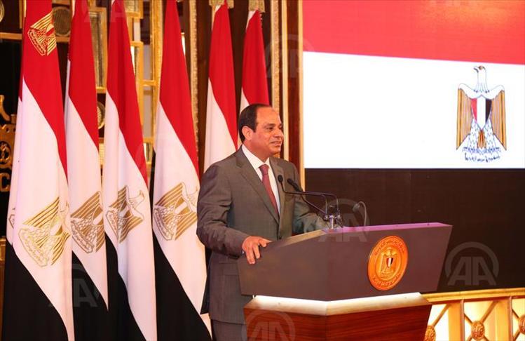 Egypte: Démarrage des travaux du nouveau Canal de Suez