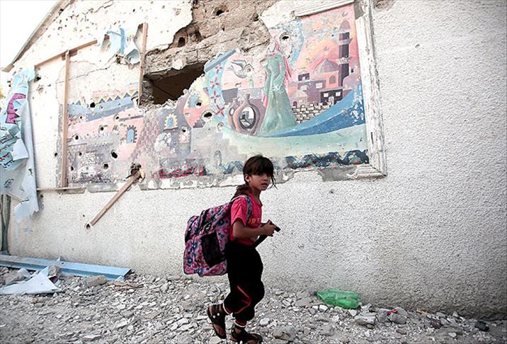 gazze'de 22 okul tamamen yıkıldı