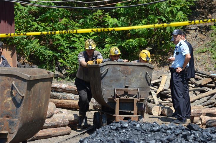 Nine workers trapped in Turkish coal mine