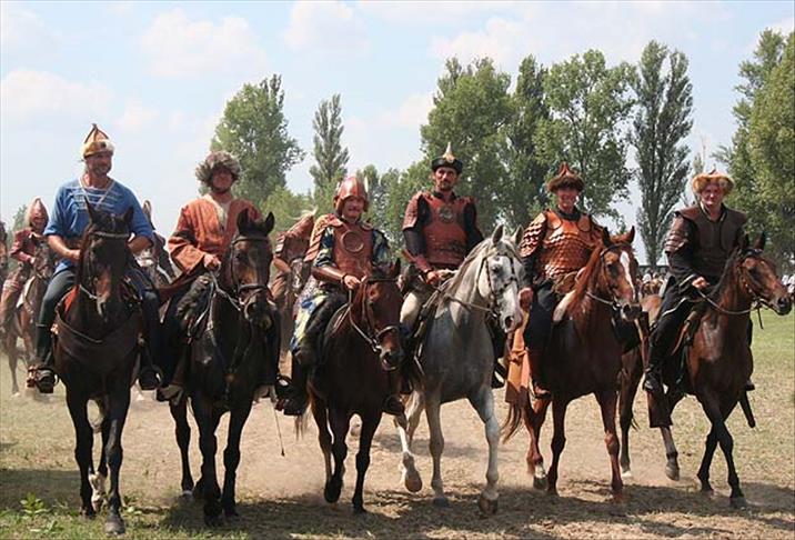Attila'nın torunları Macaristan'da buluştu