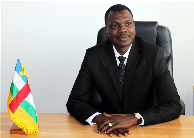 New Central African Republic PM takes office