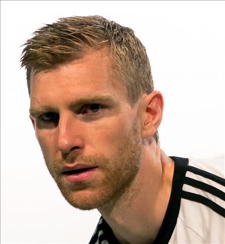 German defender quits international football