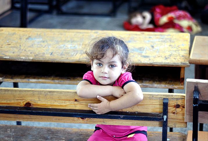 Gazze'de eğitim-öğretim döneminin açılışı ertelendi
