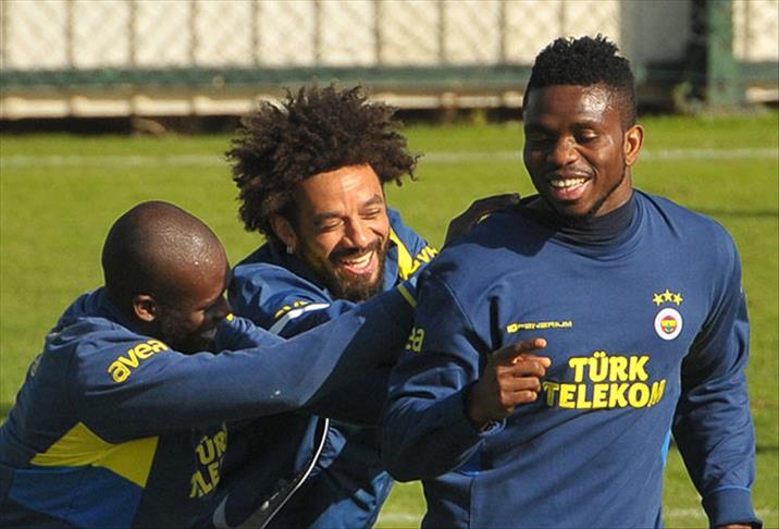 Fenerbahçe Yobo ile yollarını ayırdı