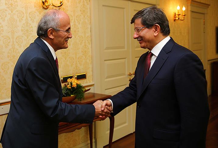 Başbakan Davutoğlu Yargıtay Başkanı Alkan'ı kabul etti