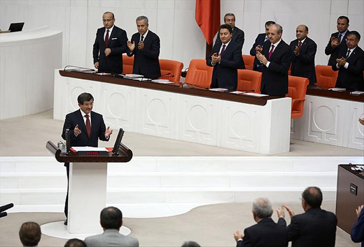 Başbakan Davutoğlu 62. hükümetin programını okudu