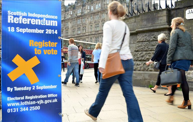 Scotland torn between 'Yes' and 'No'