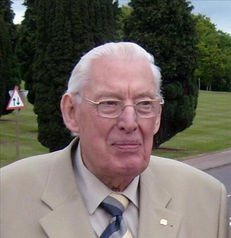 Hardline Northern Ireland Protestant leader dies