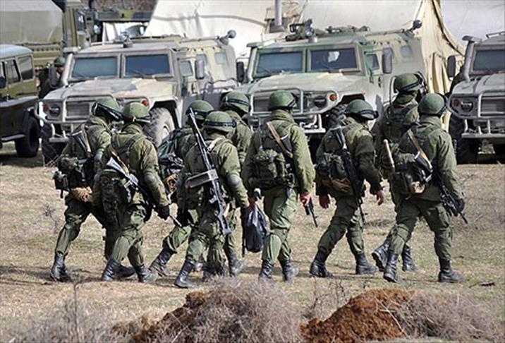Russia to form "fully-fledged" army in Crimea