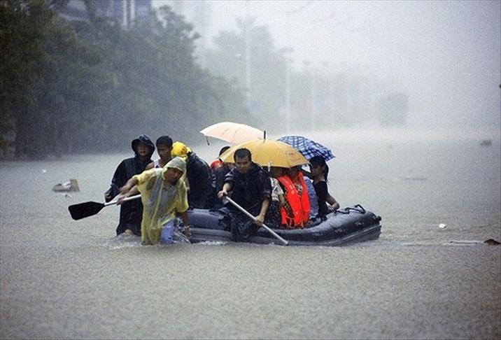 Kalmaegi tayfunu Çin'i vurdu