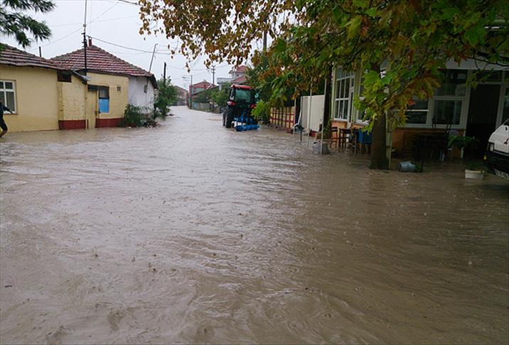 Sel sularına kapılan kadın bulundu