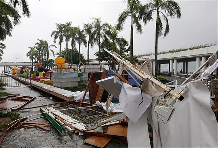 Çin'de tayfun nedeniyle 250 bin kişi tahliye edildi