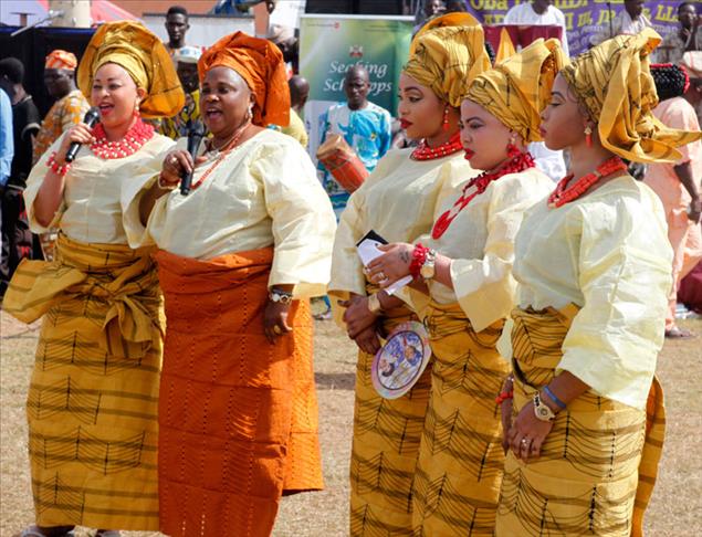 Aso Oke: Nigerian Yoruba's colorful, ceremonial fabric‏