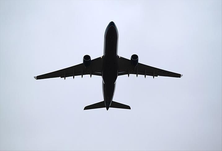 Airlines can allow cellphone use during entire flight
