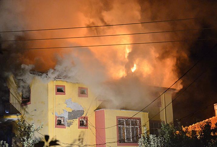 Karaman'da ev yangını: 4 ölü, 1 yaralı