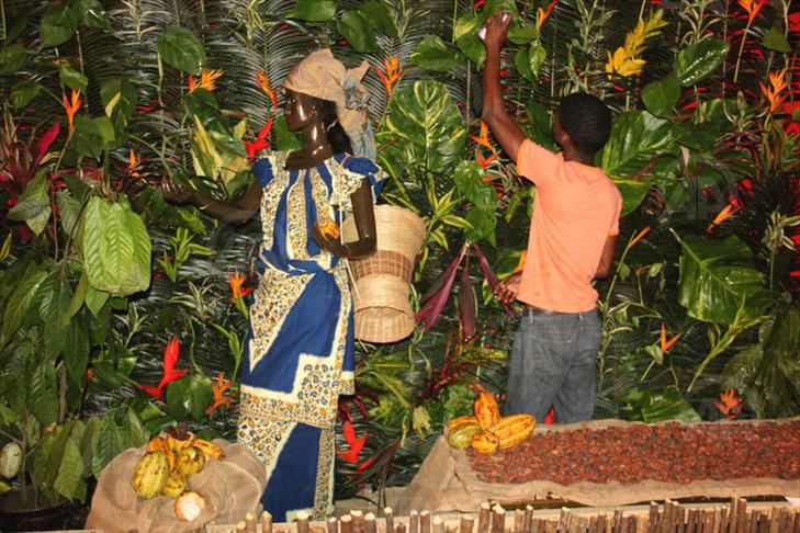 La Côte d'Ivoire tente de promouvoir un cacao très prisé mais peu transformé
