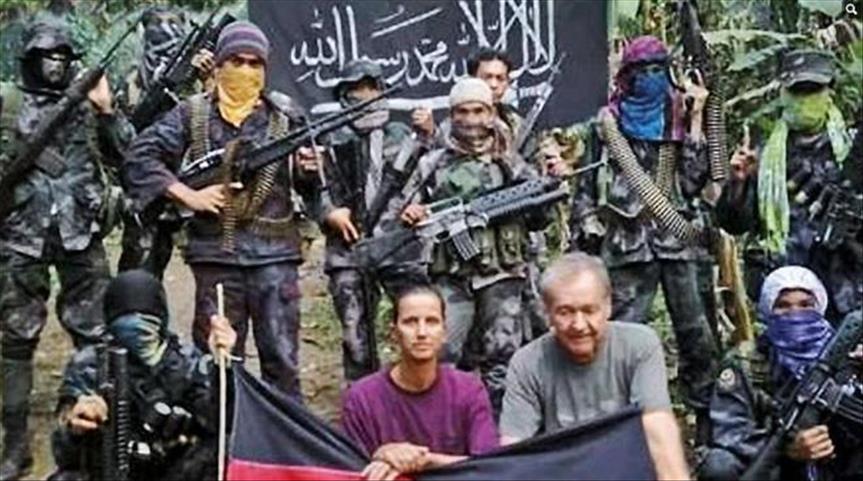 Philippines radio airs 2nd Abu Sayyaf hostage plea
