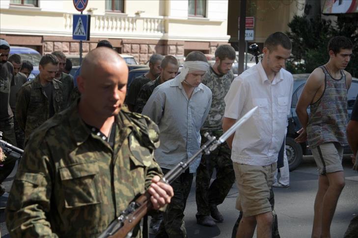 Ukraine rebels blame Kiev for halt in prisoner swaps