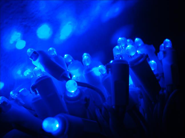 Japanese and US scientists win Nobel for LED invention