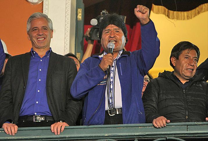 Bolivya'da Morales 3. kez devlet başkanı seçildi