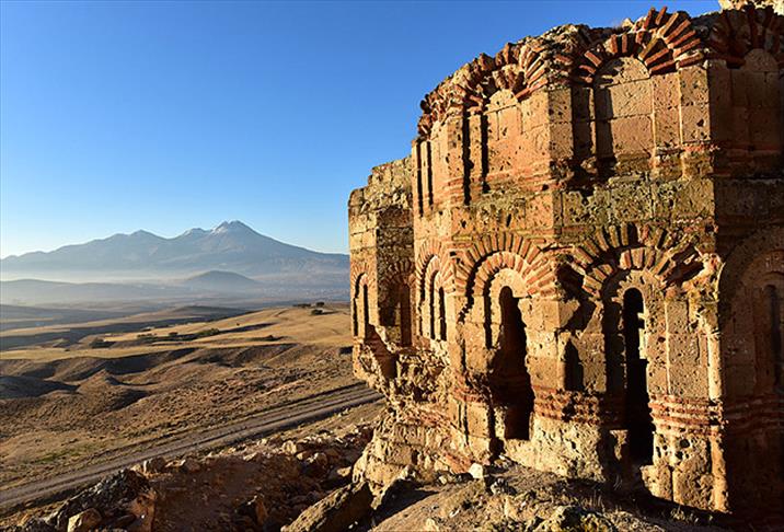 Kapadokya'nın saklı hazinesi Çanlı Kilise