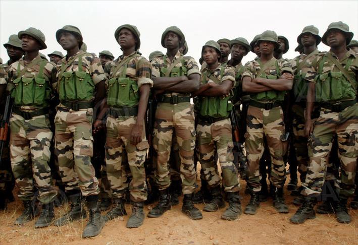 Nigéria: L’armée nie avoir enterré des soldats dans des fosses communes