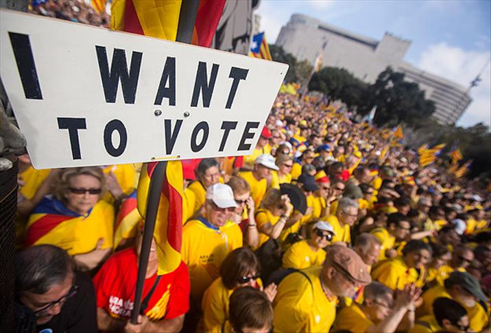 Bağımsızlık yanlısı Katalanlar gösteri düzenledi