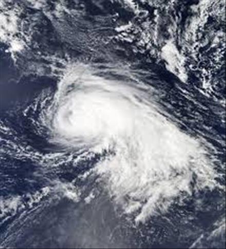 Travellers face disruption as hurricane remnants hit UK