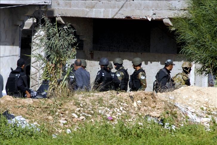 Tunisia says policeman killed by 'terrorists'