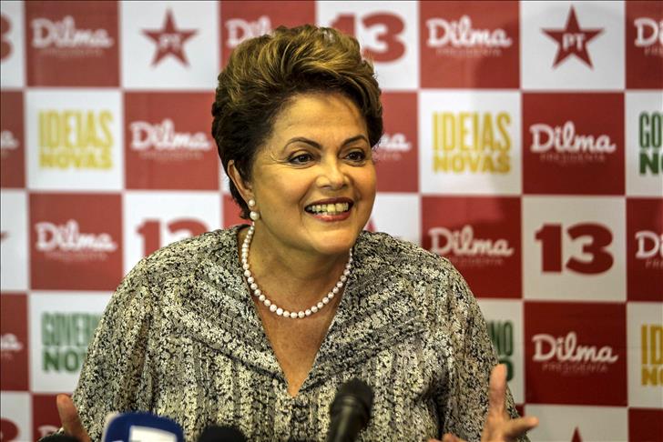 Brazil polls give Rousseff clear lead over Neves