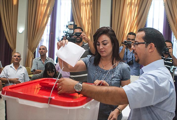 Yurtdışındaki Tunuslular oy kullanmaya başladı