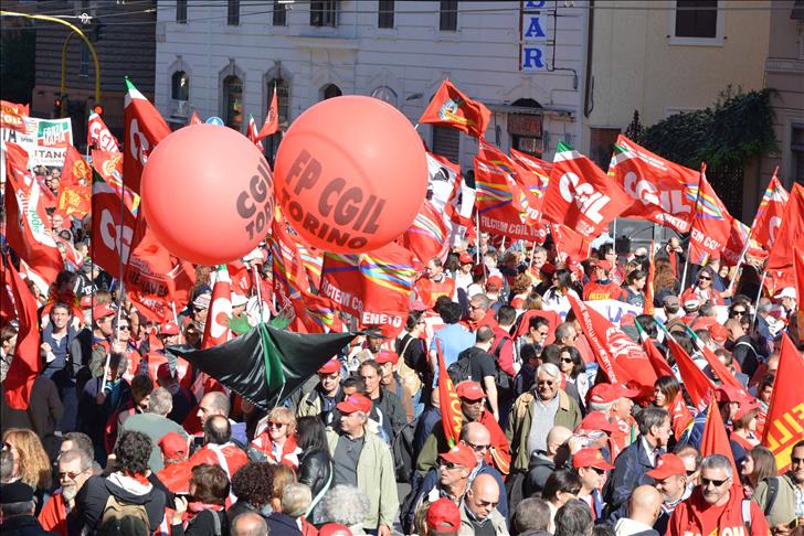 A million Italian workers protest labor reform