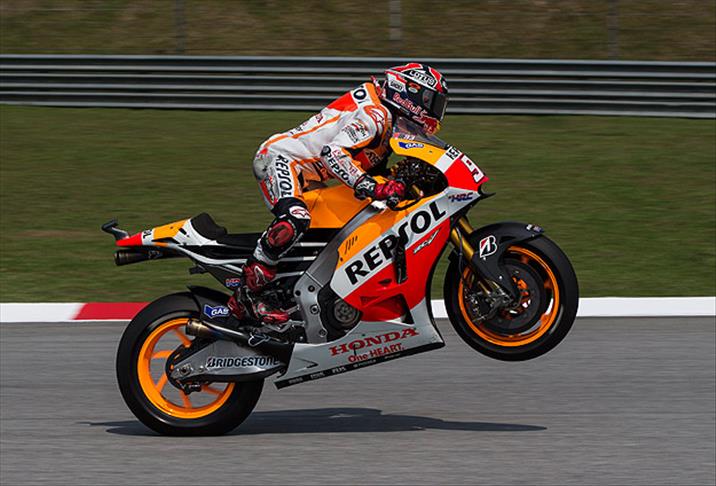 Marquez'den 12. zafer