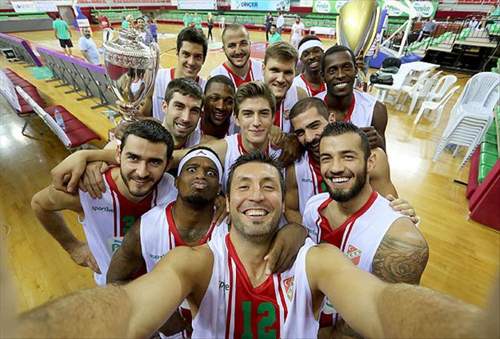 Pınar Karşıyaka deplasmanda galip