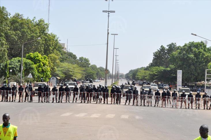 Blaise Compaoré démissionne, l'armée confirme