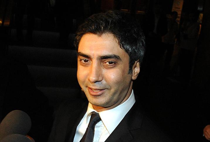 Necati Şaşmaz, trafik kazasında yaralandı