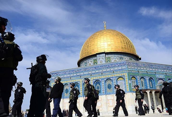 Knesset deputy speaker storms Al-Aqsa complex