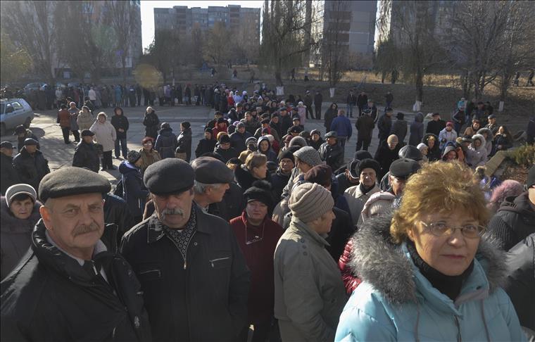 EU denounces ‘illegal’ polls in eastern Ukraine