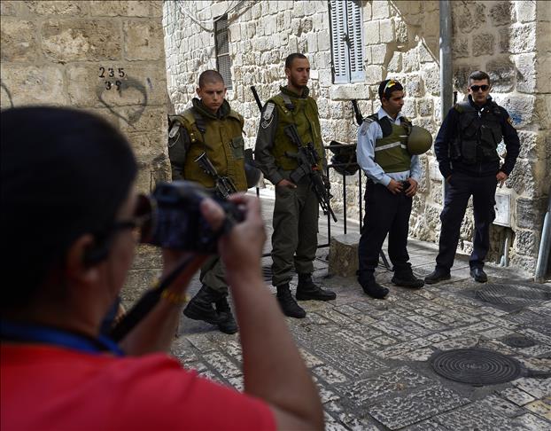 Israel restricts access to Al-Aqsa Mosque